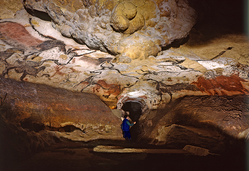 virtual tour caves of lascaux